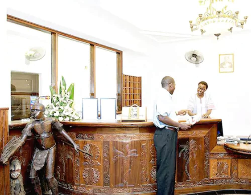 Sentrim Castle Royal Hotel Mombasa Esterno foto