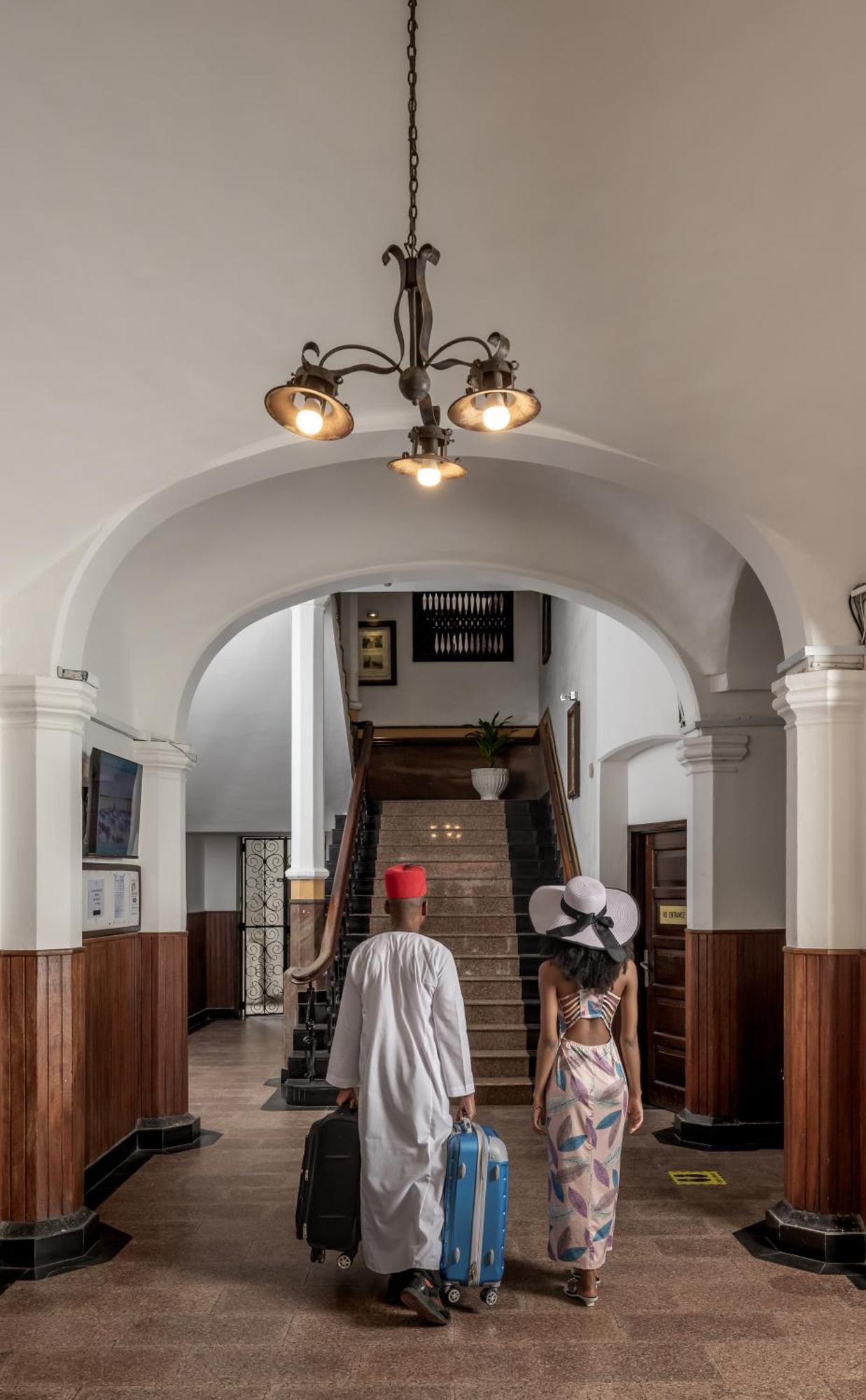 Sentrim Castle Royal Hotel Mombasa Esterno foto